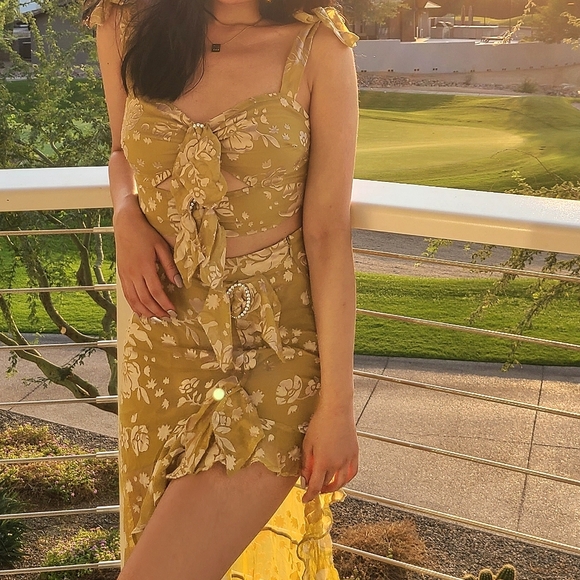 FULL SET🌸For love and lemons cosmo TOP & SKIRT - Picture 7 of 11